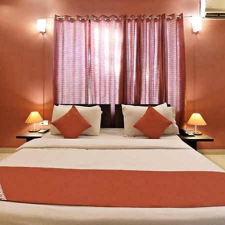 Hotel Oyo Flagship 387 Moulsari Avenue Gurgaon Esterno foto