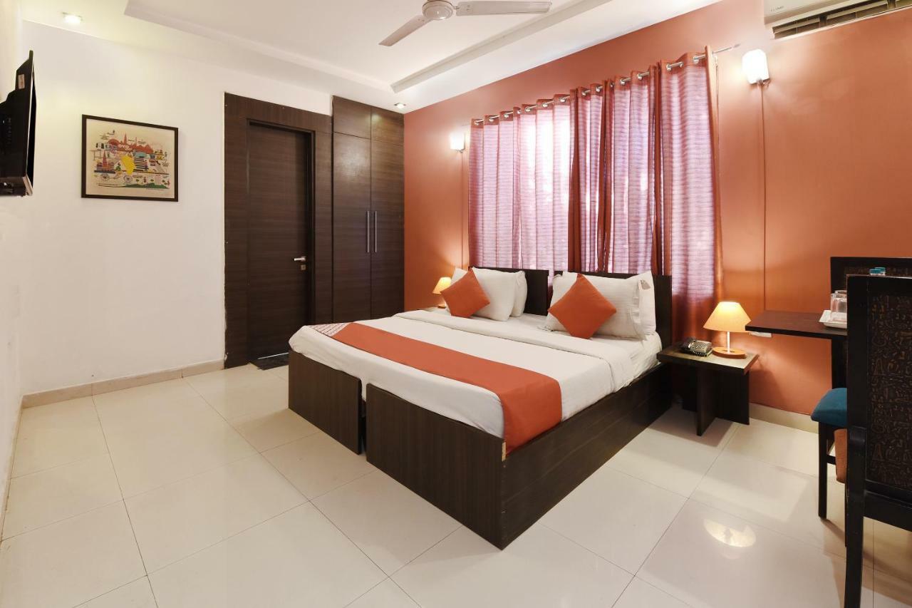 Hotel Oyo Flagship 387 Moulsari Avenue Gurgaon Esterno foto