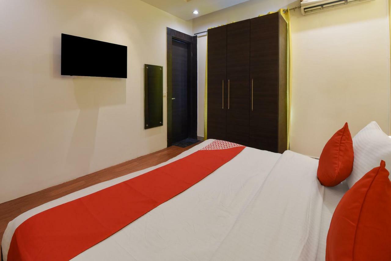 Hotel Oyo Flagship 387 Moulsari Avenue Gurgaon Esterno foto