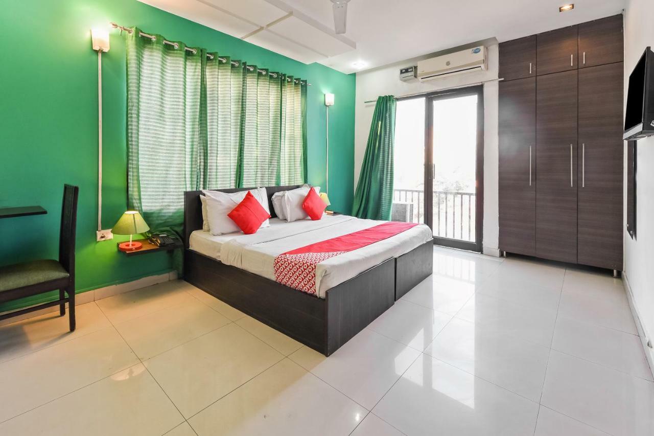 Hotel Oyo Flagship 387 Moulsari Avenue Gurgaon Esterno foto
